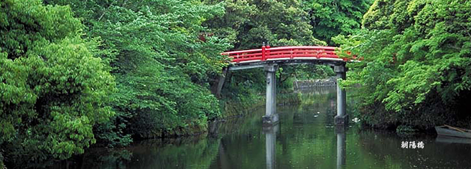 富山県高岡市にある自然公園：：高岡古城公園 公式ウェブサイト