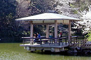 中の島休憩所